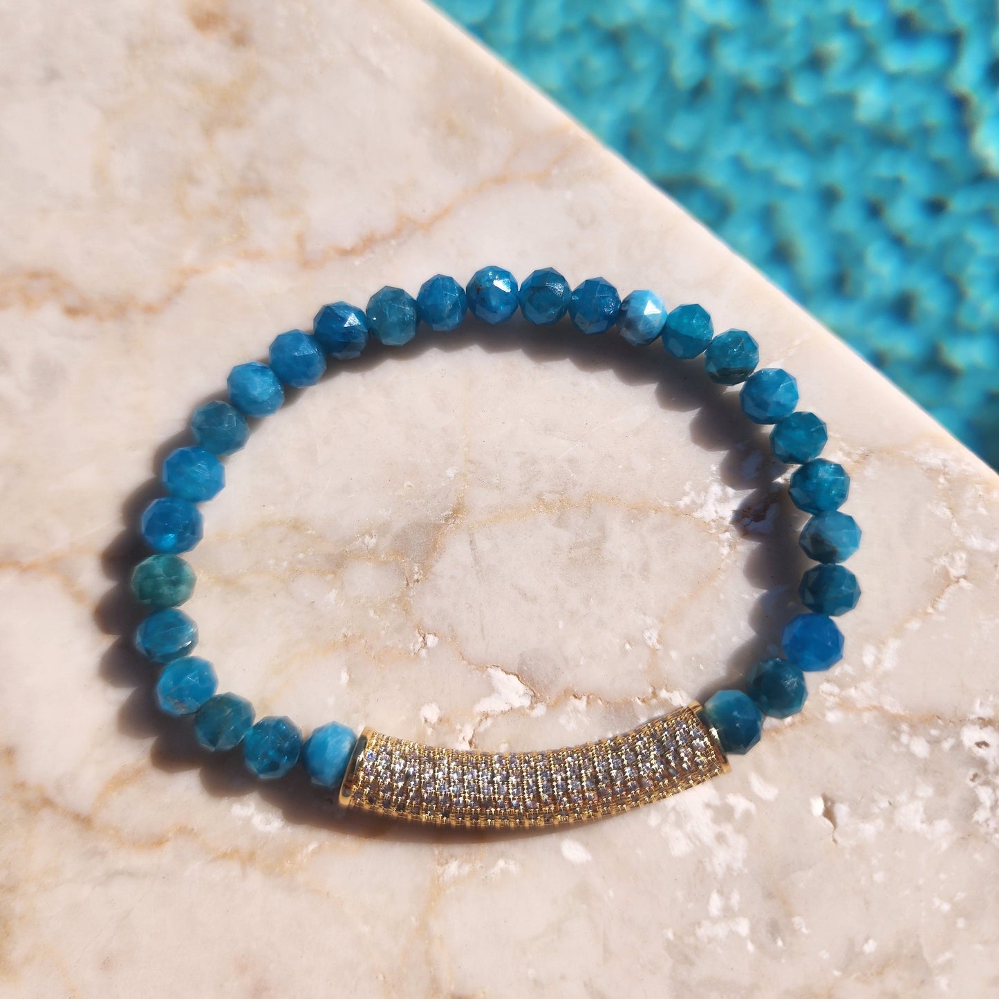 Celine Stretch Bracelet in apatite