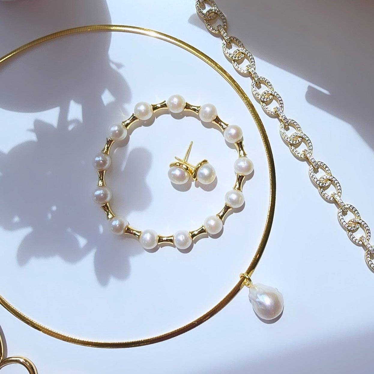 Baroque Pearl Collar Necklace