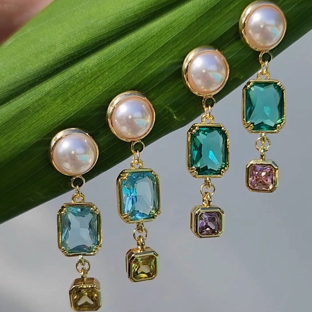 Estée Earrings