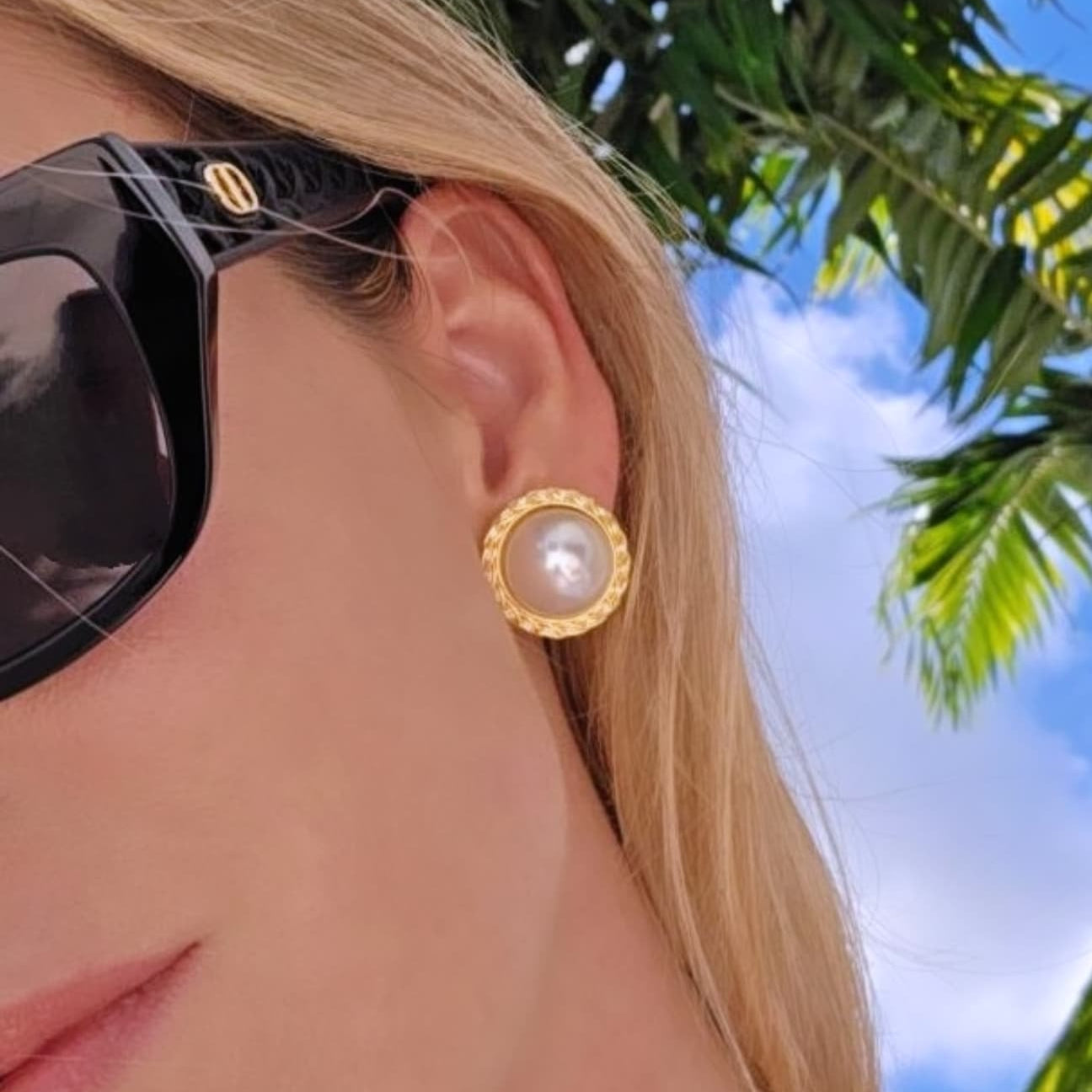 Holly Pearl Earrings